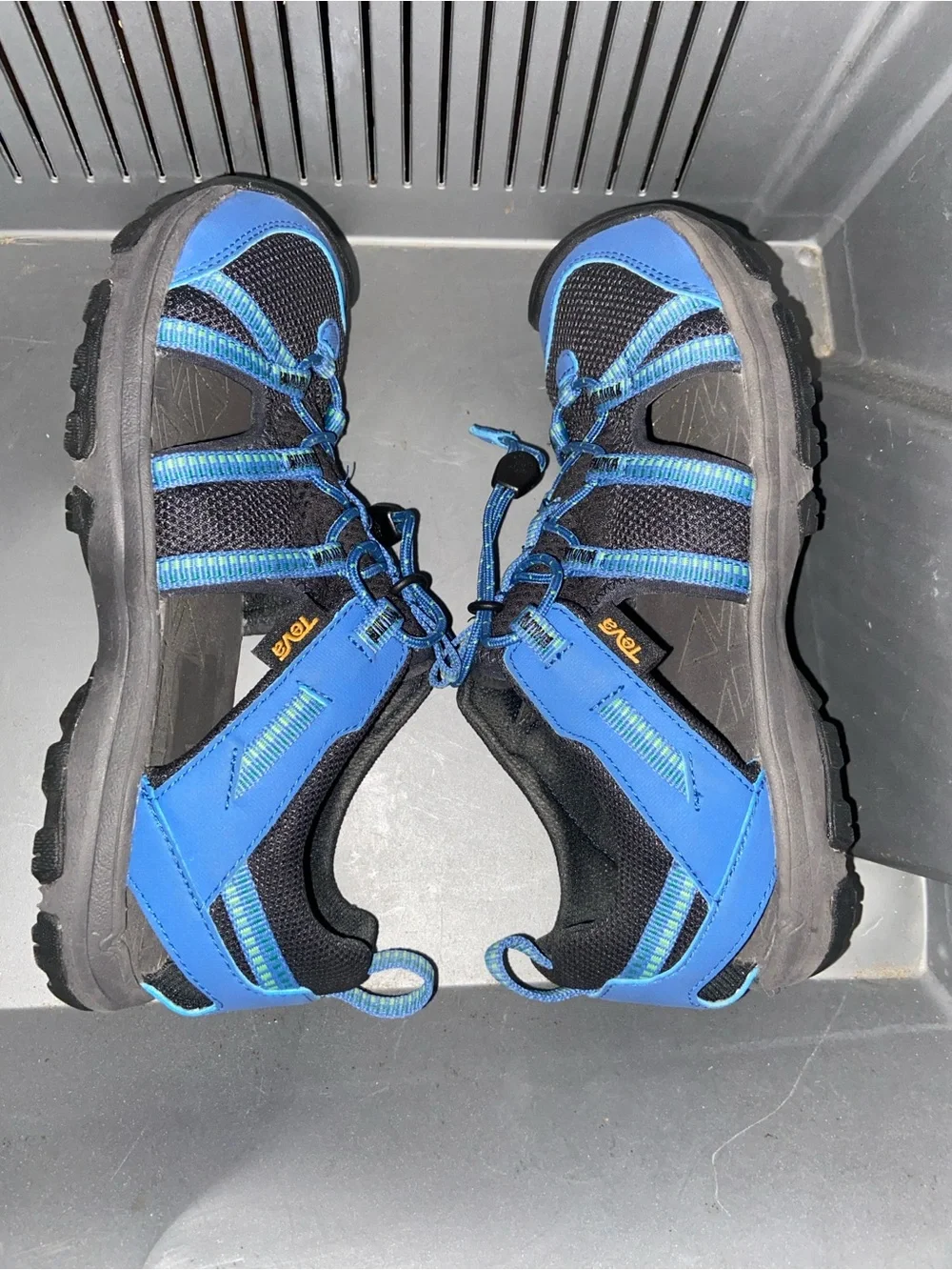 Teva Kids Manatee Water Sandals Closed Toe Hiking Shoes Black Size 4Y US 36 EU